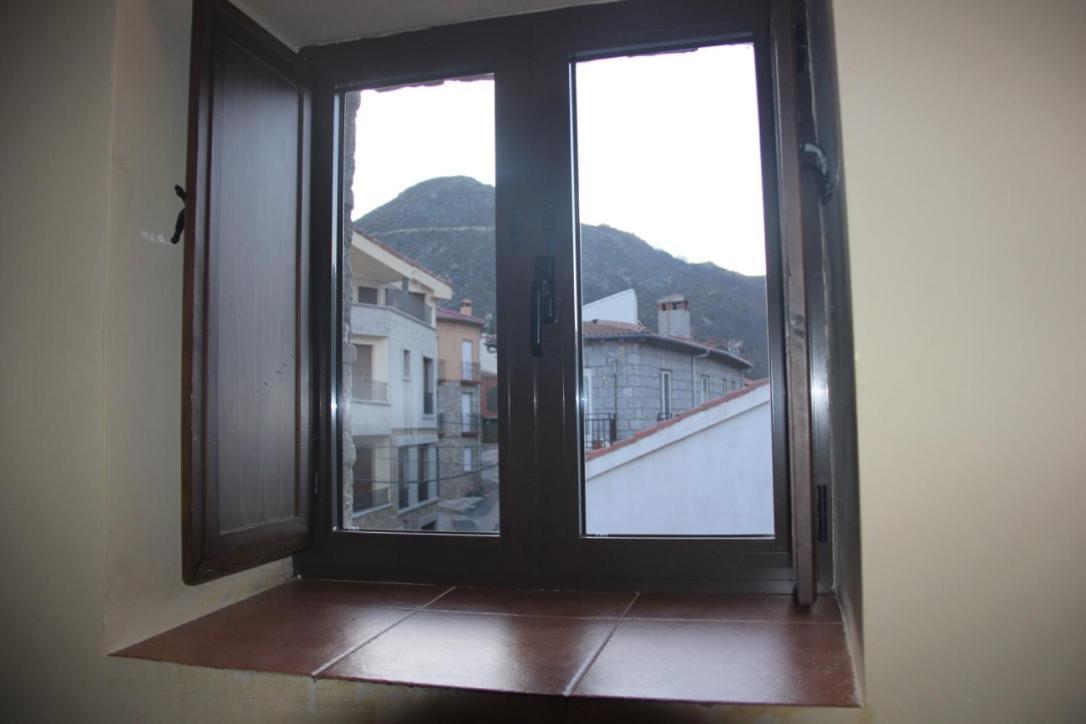 Casa Rural La Cancha I Navalacruz Exterior photo